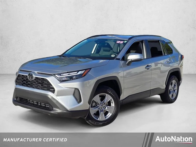 2025 Toyota RAV4 Hybrid XLE
