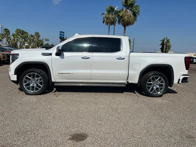 Used 2023 WHITE FROST TRICOAT GMC Denali image 4