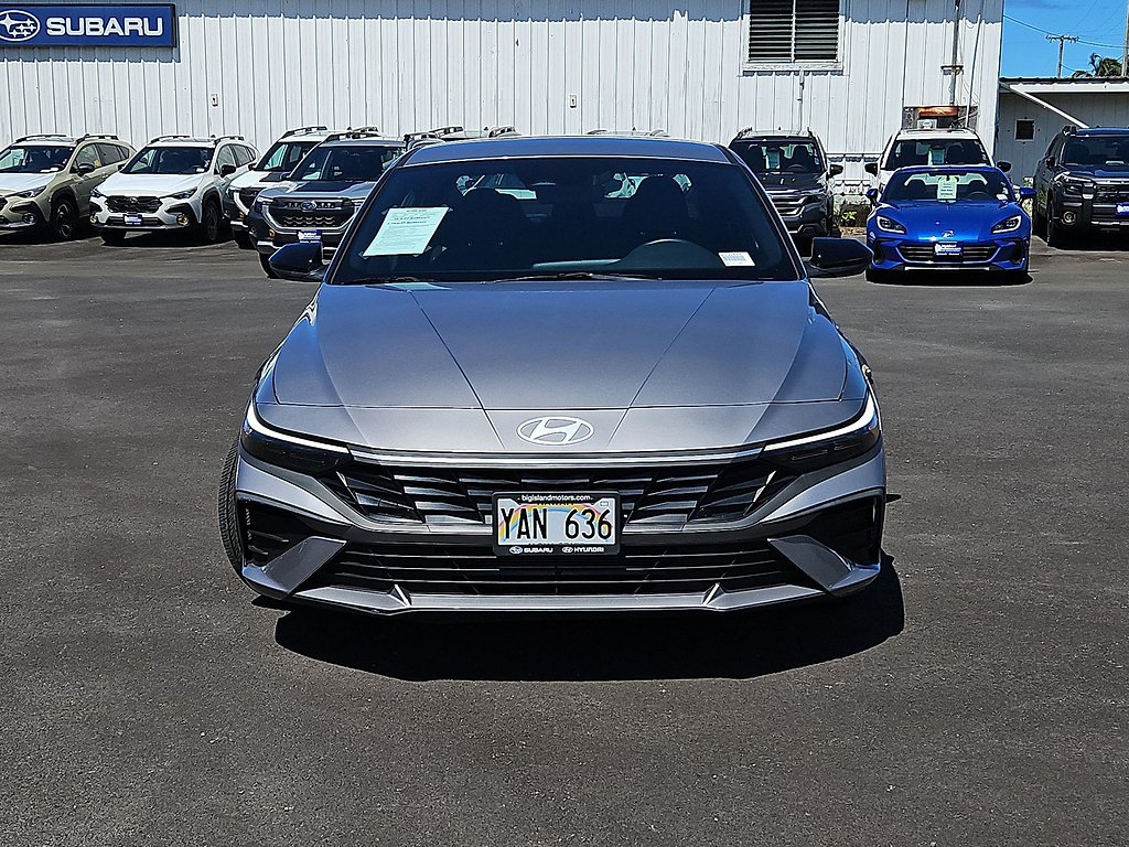 Used 2025 Fluid Metal Metallic Hyundai SEL Sport image 10