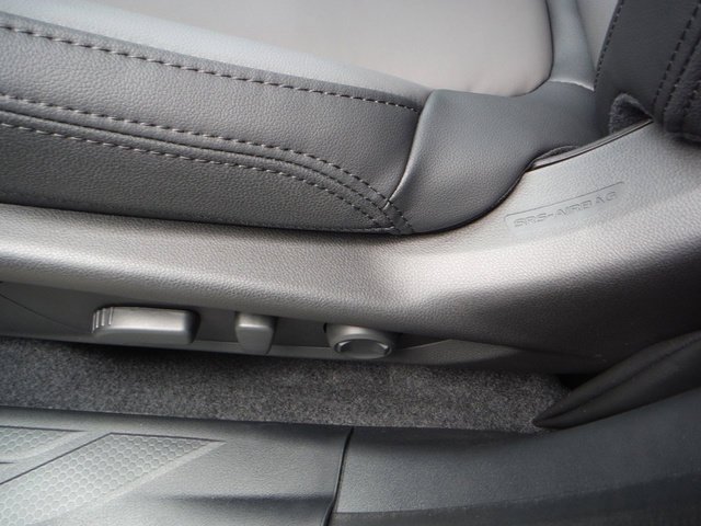 New 2026 CRYSTAL WHITE PEARL Subaru Premium image 16