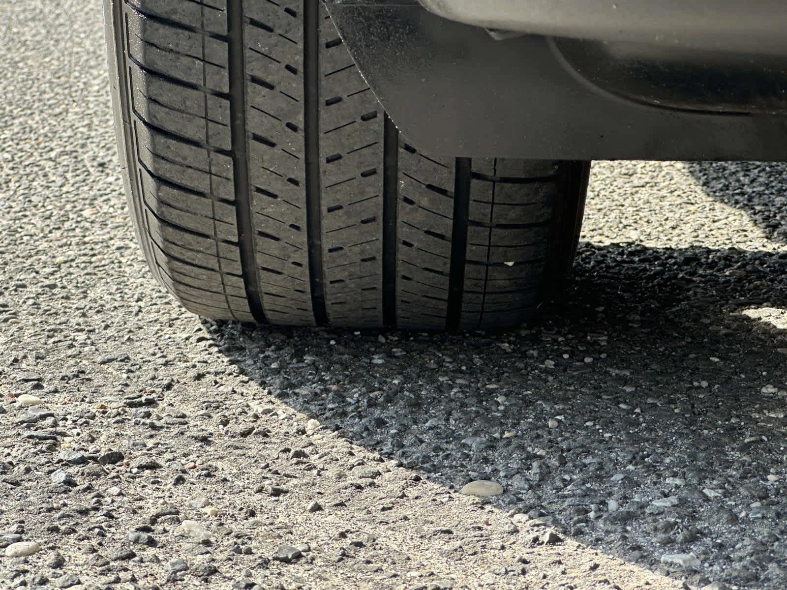 Used 2023 Carbonized Gray Metallic Ford Platinum image 14