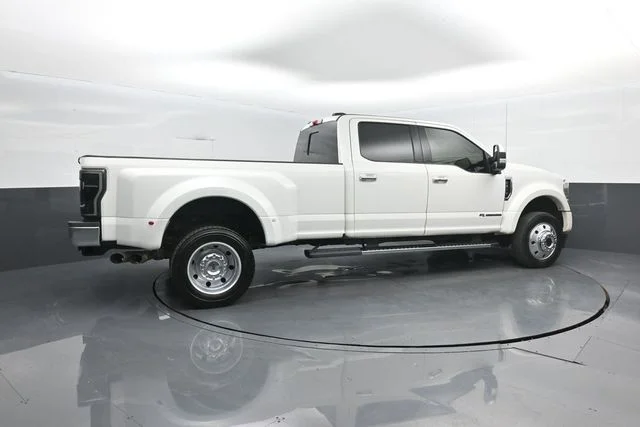 Certified Used 2020 White Metallic Ford Lariat image 8