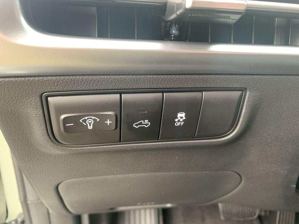 2026 Hyundai Santa Cruz SE - Photo 6
