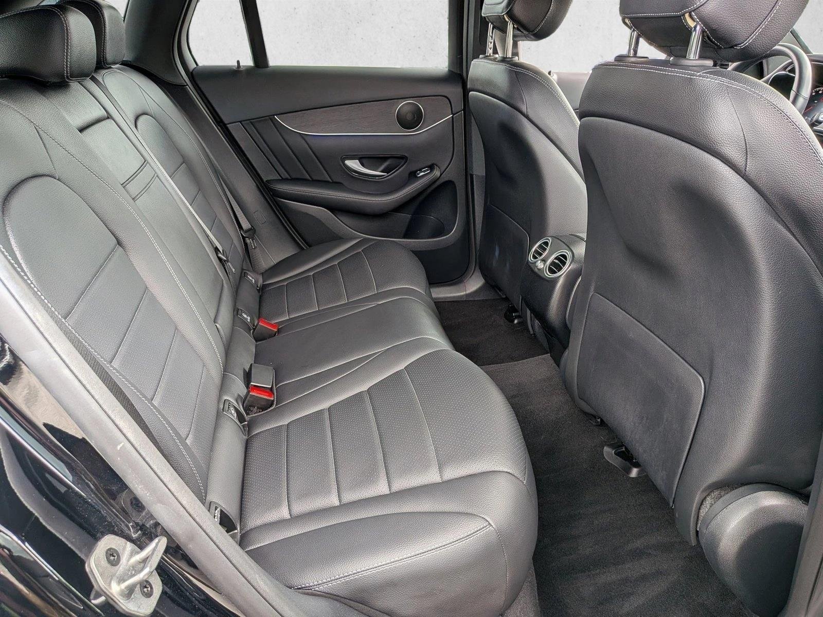 Used 2022 Obsidian Black Metallic Mercedes-Benz GLC 300 image 22