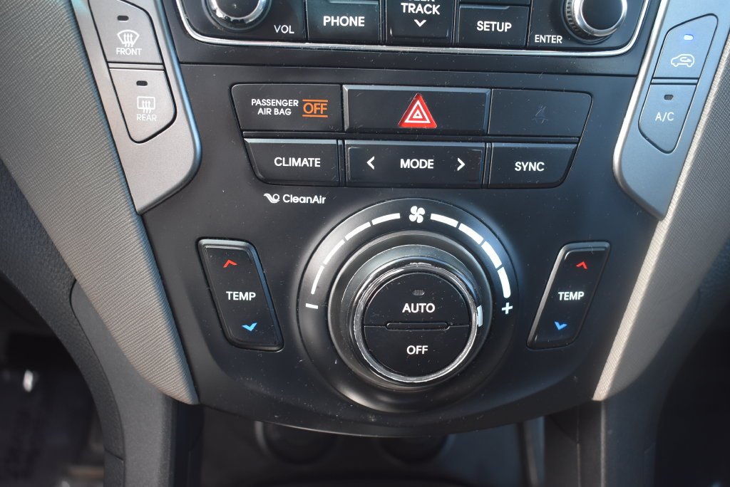 Used 2018 White Hyundai 2.4 Base image 37