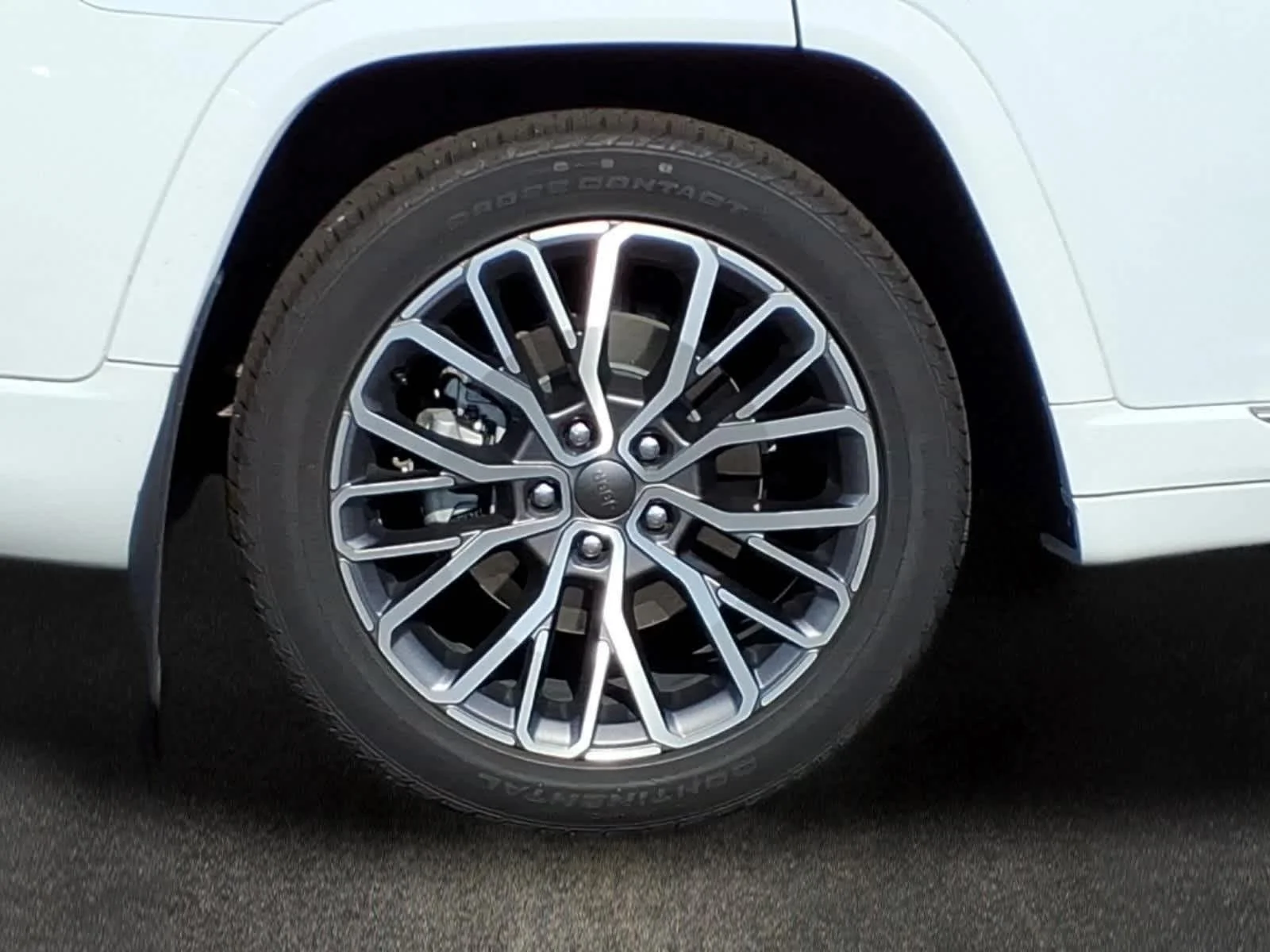 Used 2025 Bright White Clearcoat Jeep Summit Reserve image 3