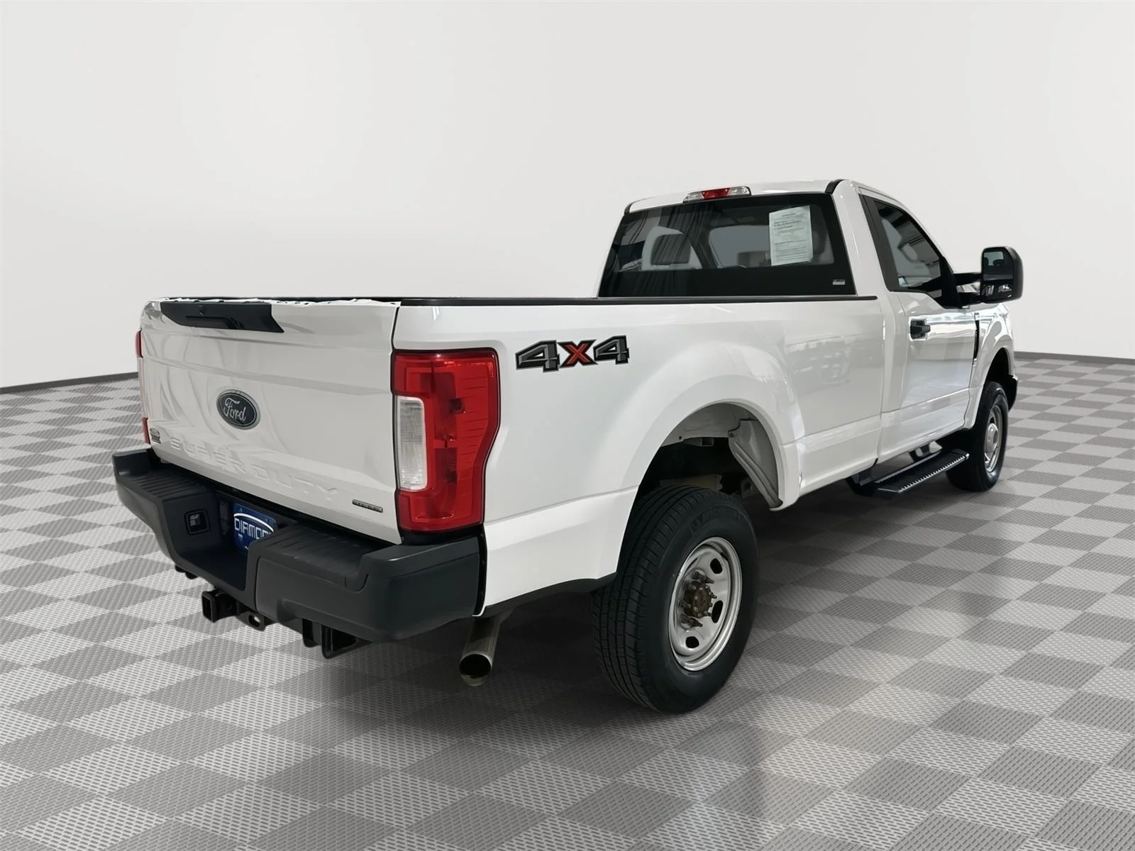 Used 2019 White Ford XL image 5