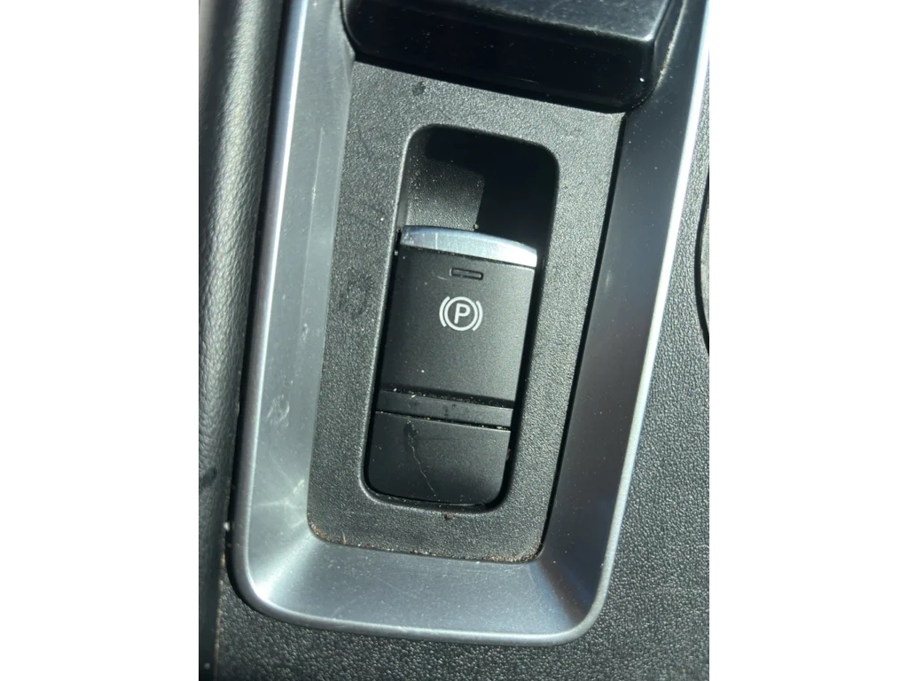 Used 2022 Deep Blue Pearl Nissan 2.5 SR image 14
