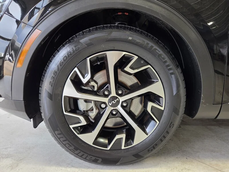 Used 2024 Ebony Black KIA EX FWD image 22