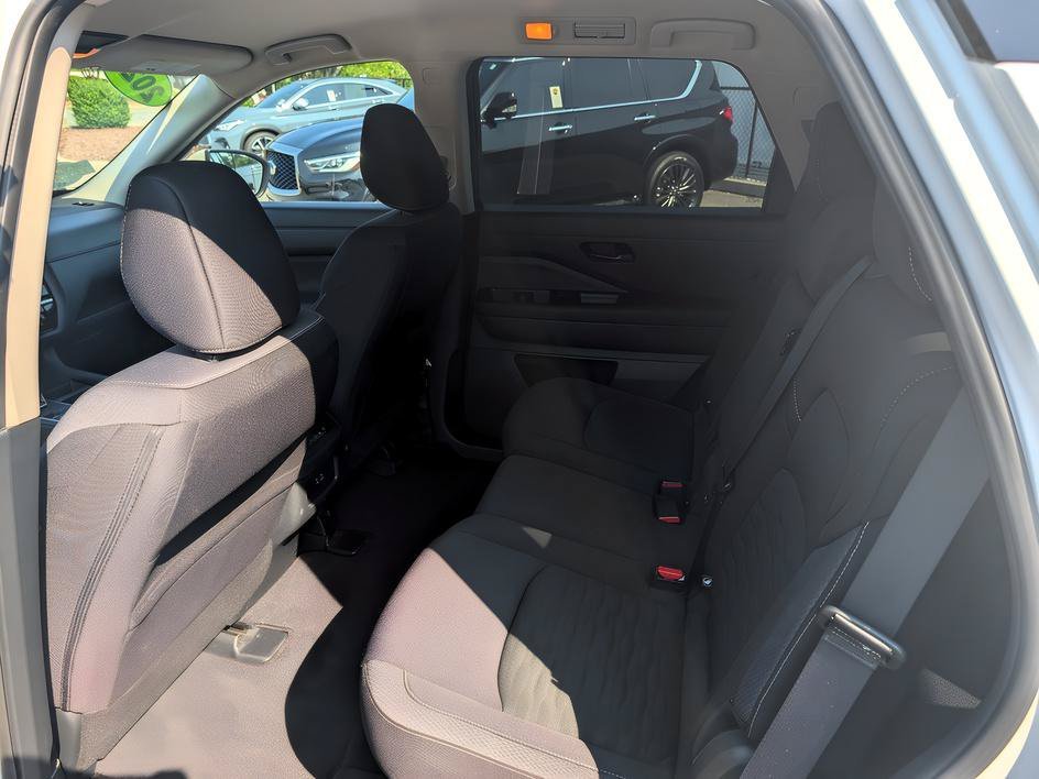 Used 2025 Glacier White Nissan SV image 11