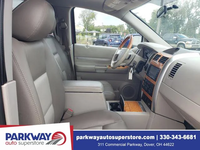 Used 2008 Red Chrysler Limited image 22