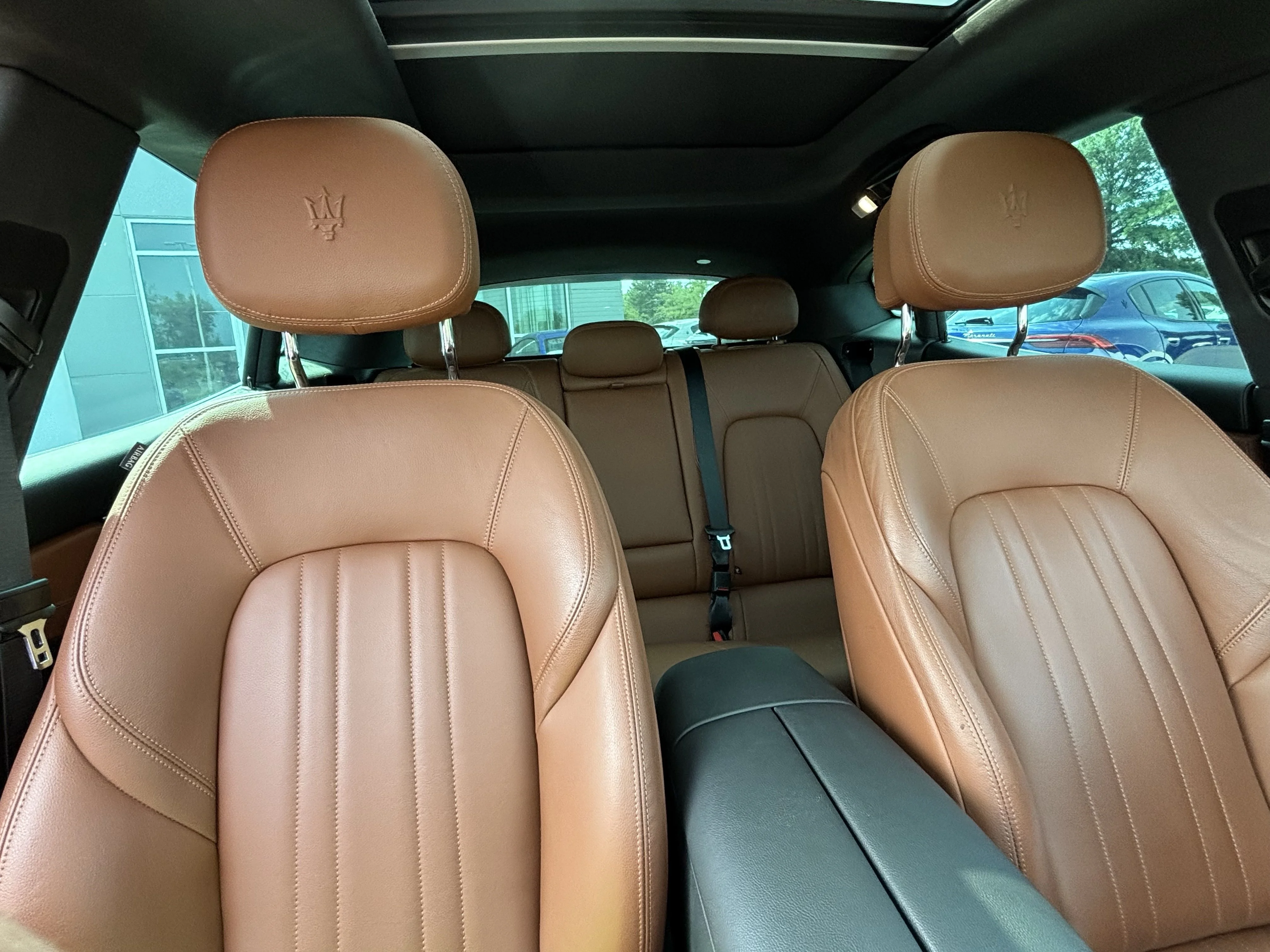 Used 2021 Blu Emozione Metallic Maserati S image 23