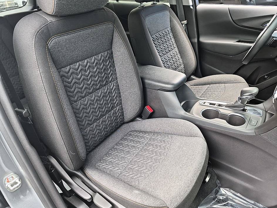 Used 2024 Sterling Gray Metallic Chevrolet LT image 34