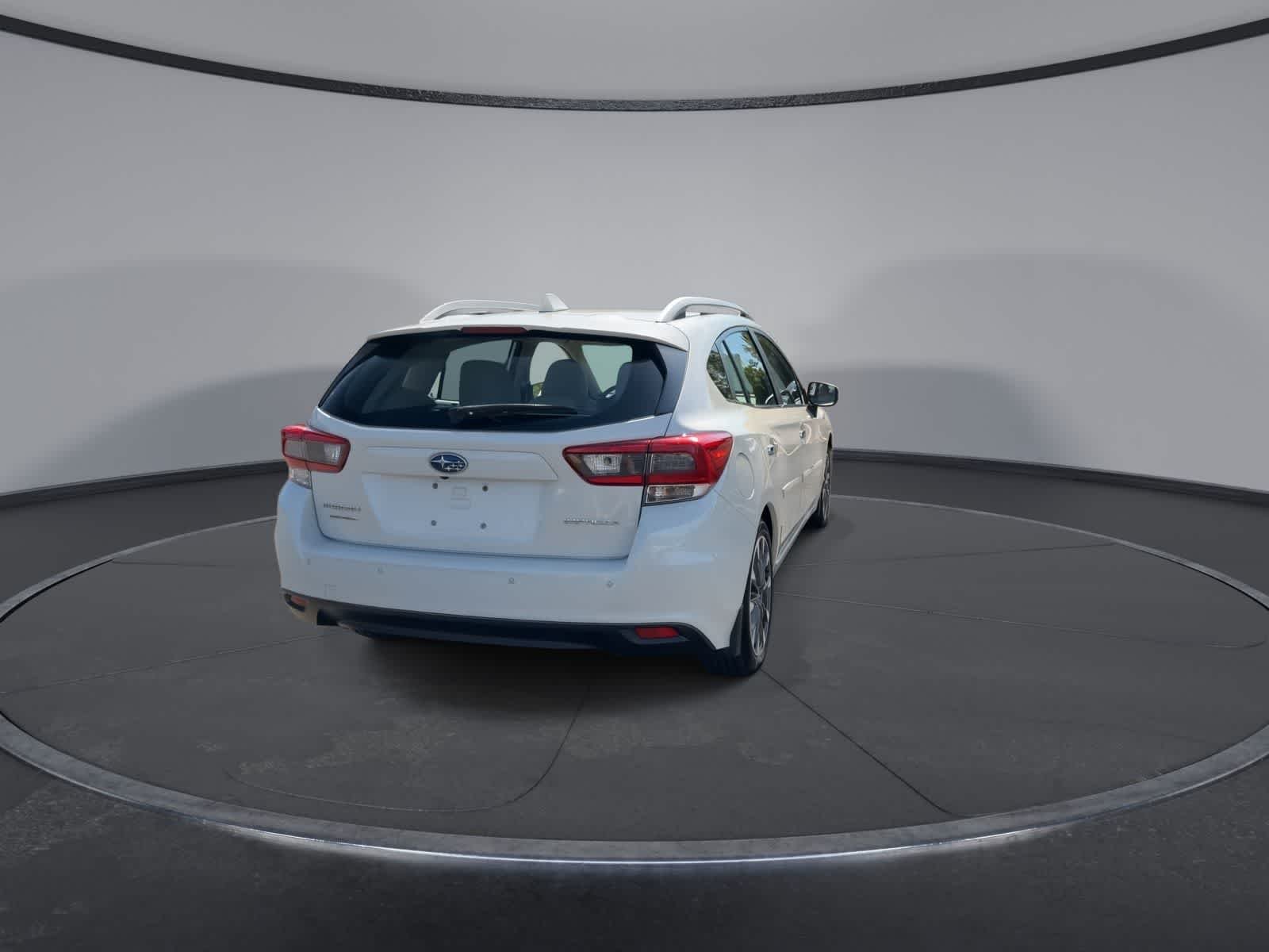 Used 2020 Crystal White Pearl Subaru Limited image 7