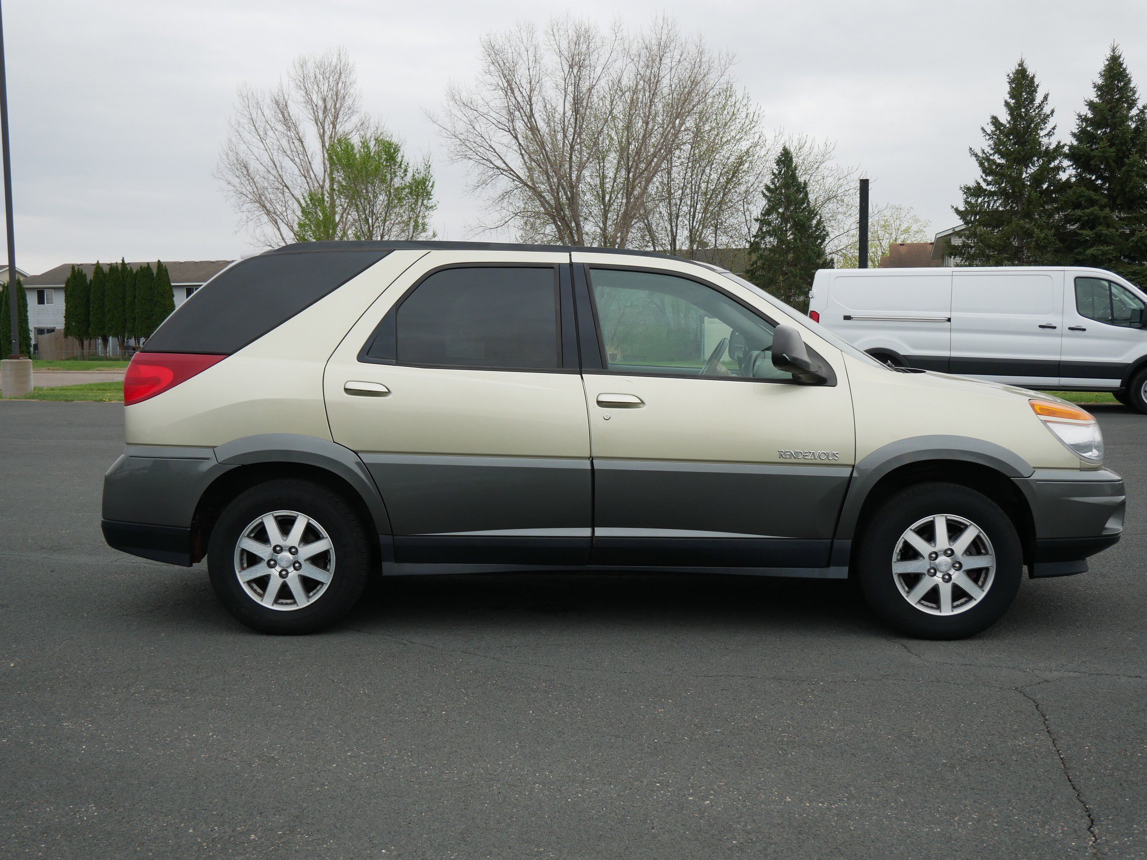 Used 2003 Silverleaf Metallic Buick CX image 6