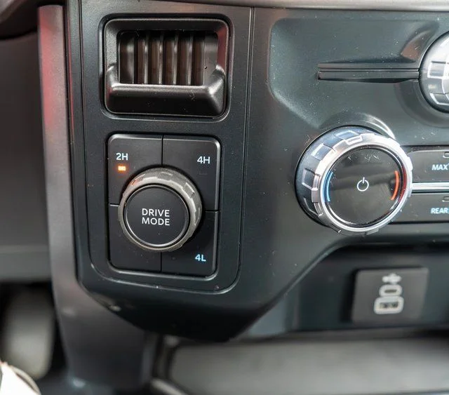 Used 2025  Ford XLT image 23