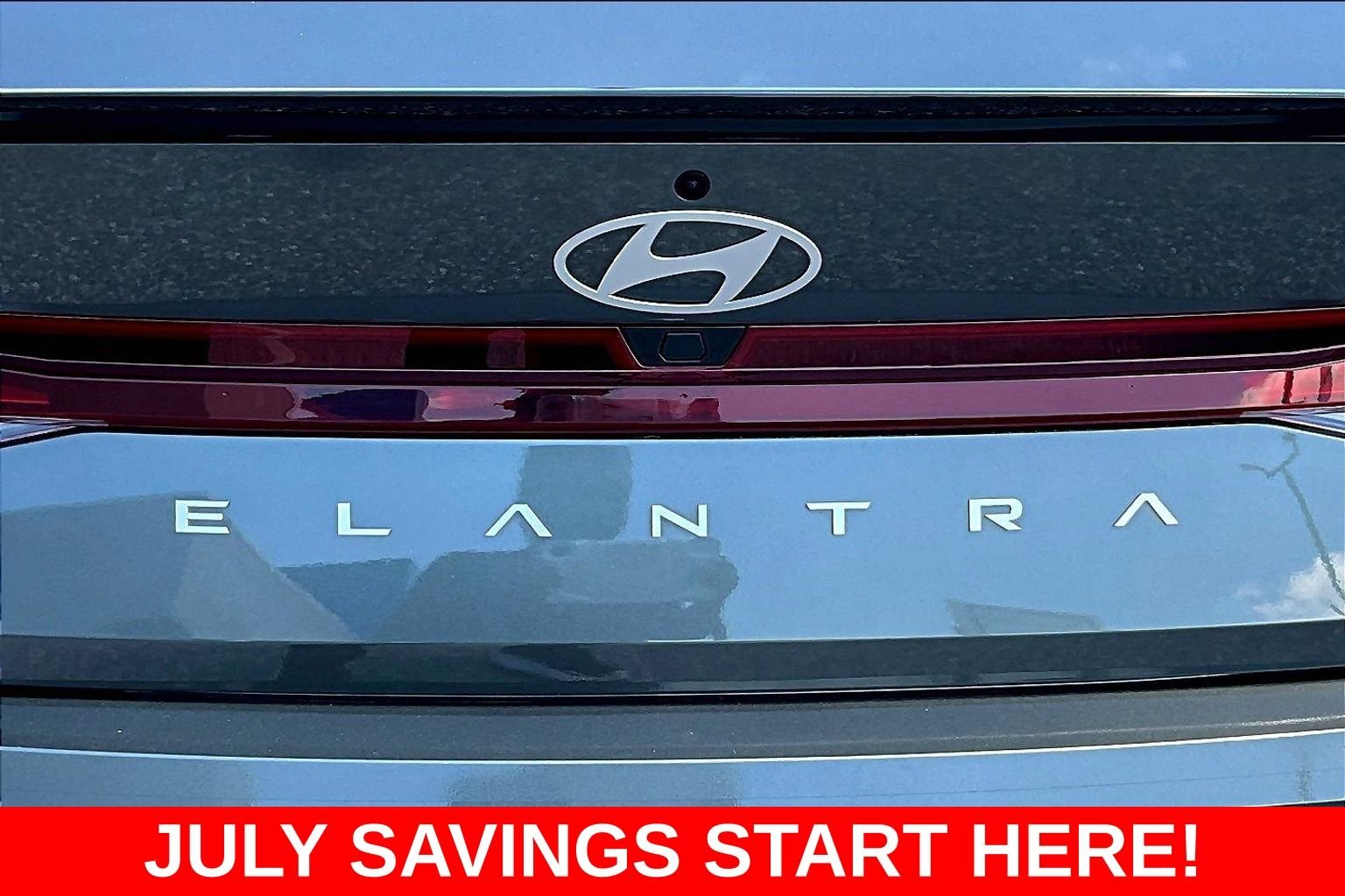 Used 2025 Gray Hyundai SEL Sport image 29
