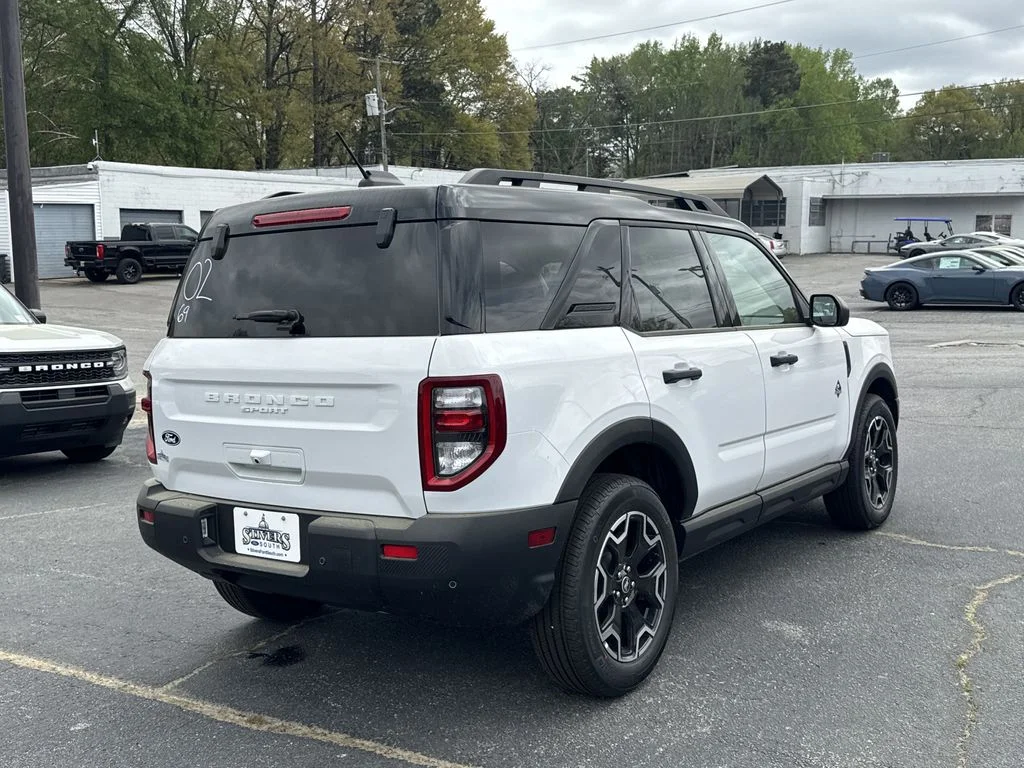 New 2026 White Ford Outer Banks image 7