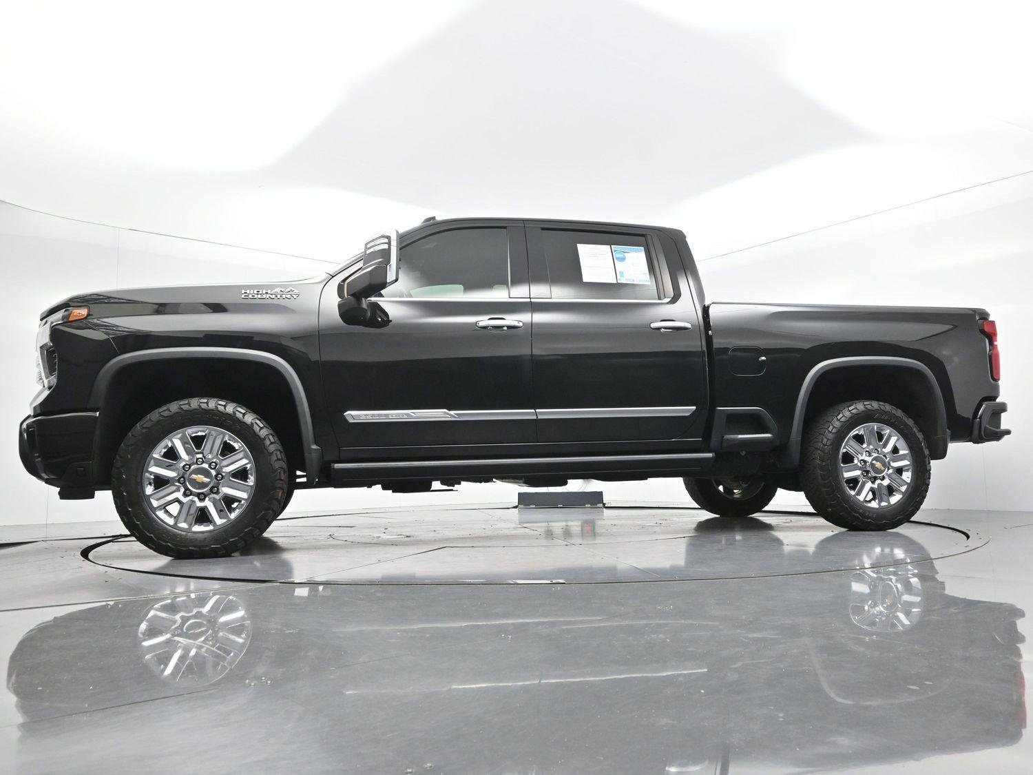 Used 2024 Black Chevrolet High Country image 48