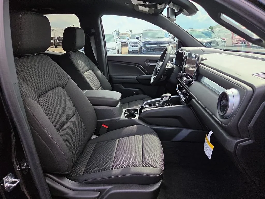 New 2026 Black Chevrolet LT image 19