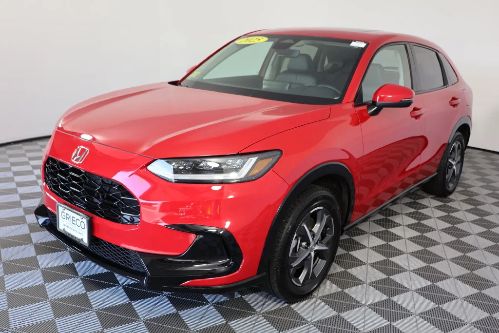 Used 2025 Milano Red Honda EX-L image 3