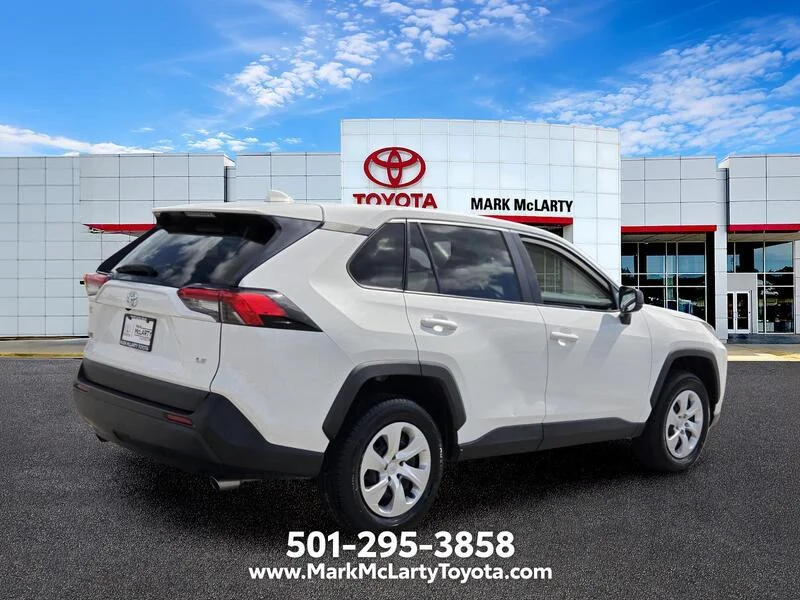 Used 2024 Ice TOYOTA LE FWD image 5