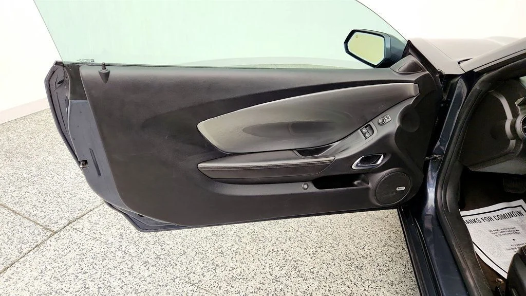 Used 2011 Cyber Gray Metallic Chevrolet 2LT Coupe w/ RS Package, Silver Stripes & Remote Start image 10