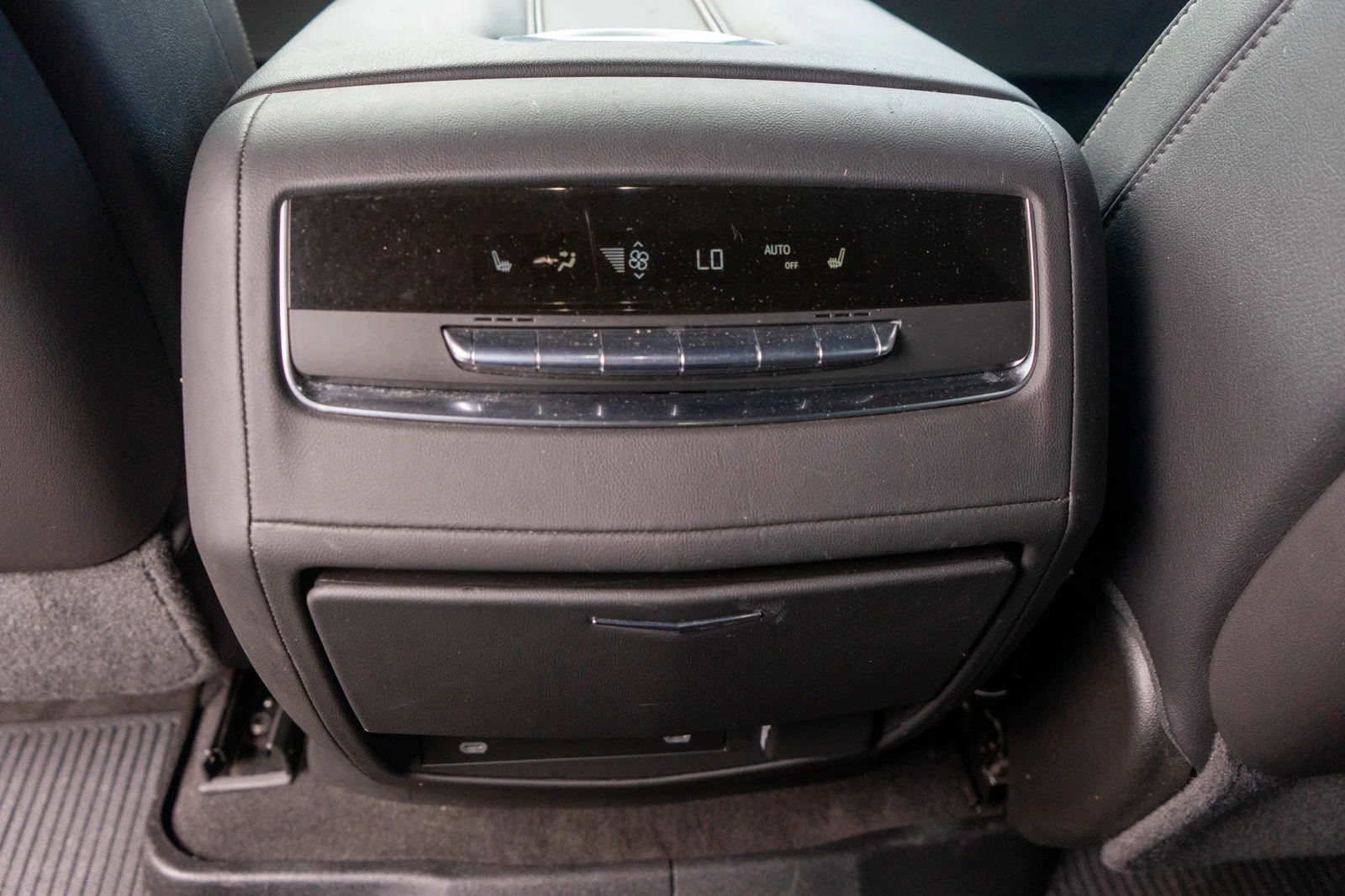 Used 2022 Black Cadillac Luxury image 33