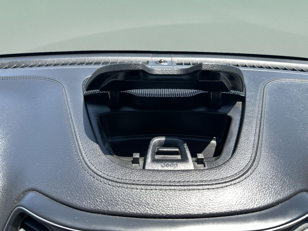 Used 2019 Black Jeep Latitude Plus image 46