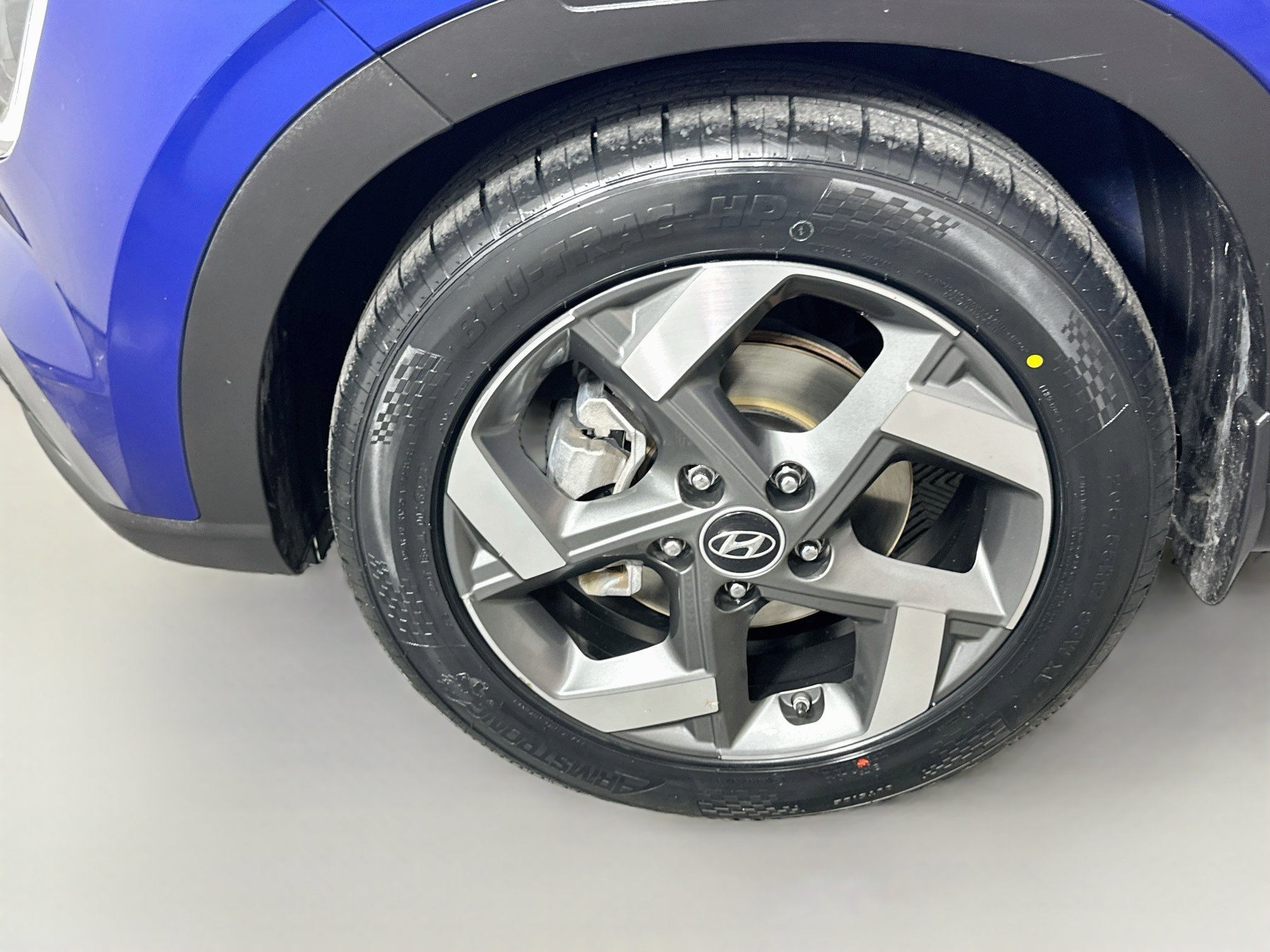 Used 2022 Intense Blue Hyundai Limited image 33