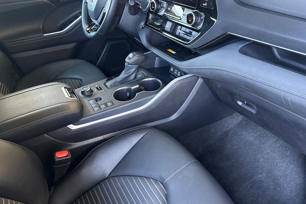 Used 2025 Gray Toyota XSE image 20