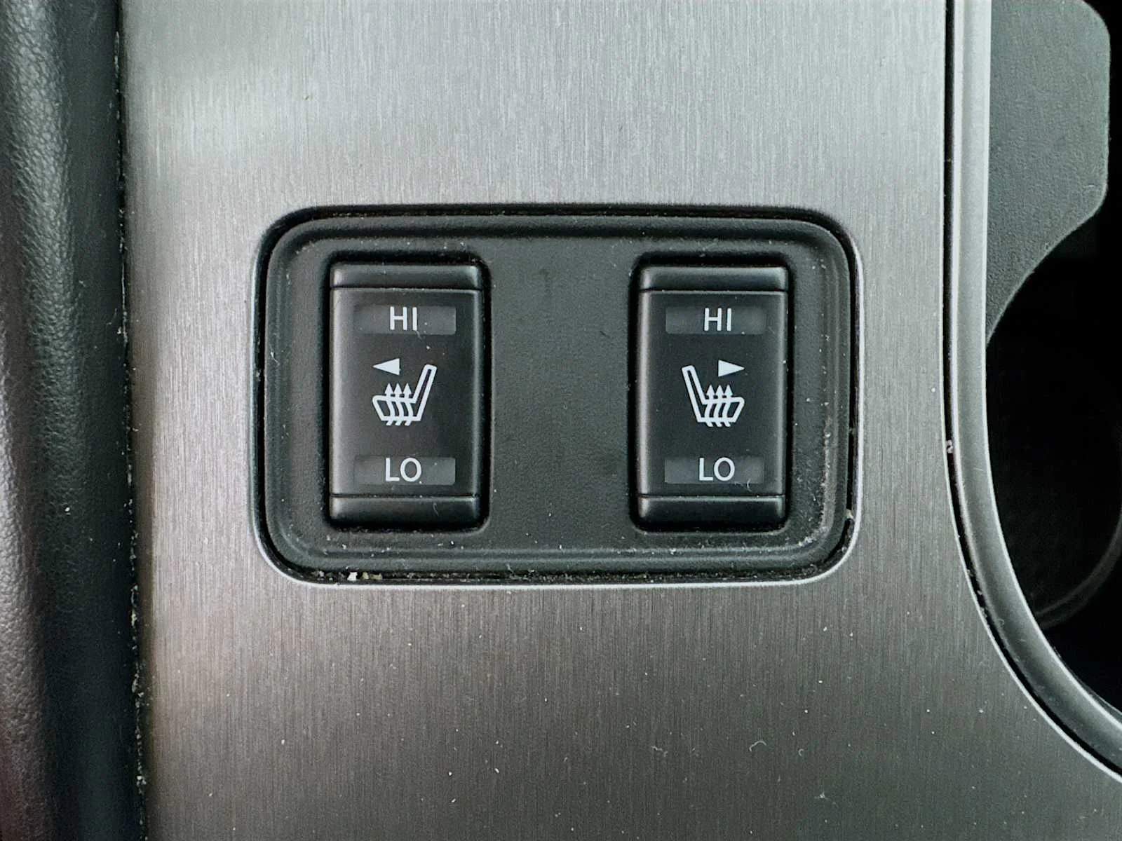 Used 2022 Boulder Gray Pearl Nissan SL image 19