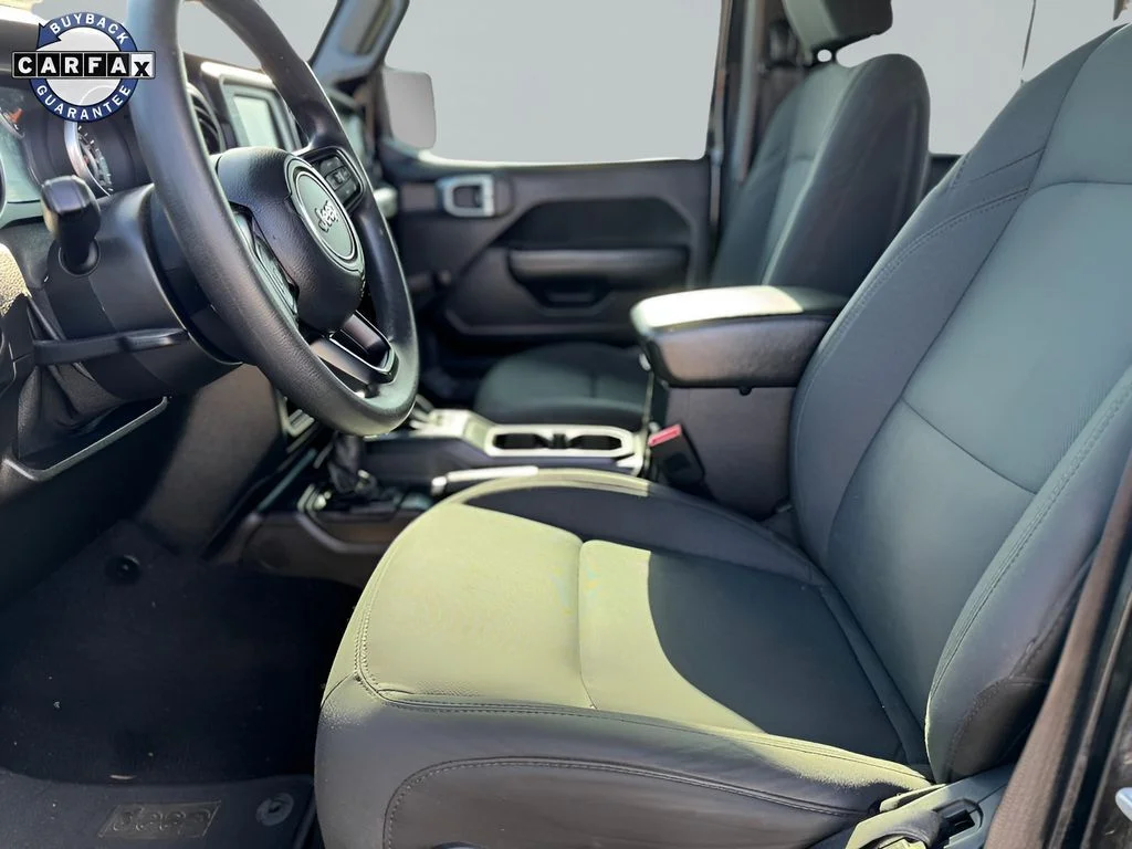 Used 2018 Black Jeep Unlimited Sport image 11