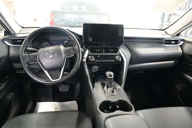 2023 Toyota Venza LE - Photo 13
