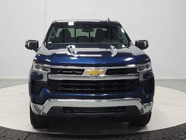 Used 2023 Blue Chevrolet LT image 2