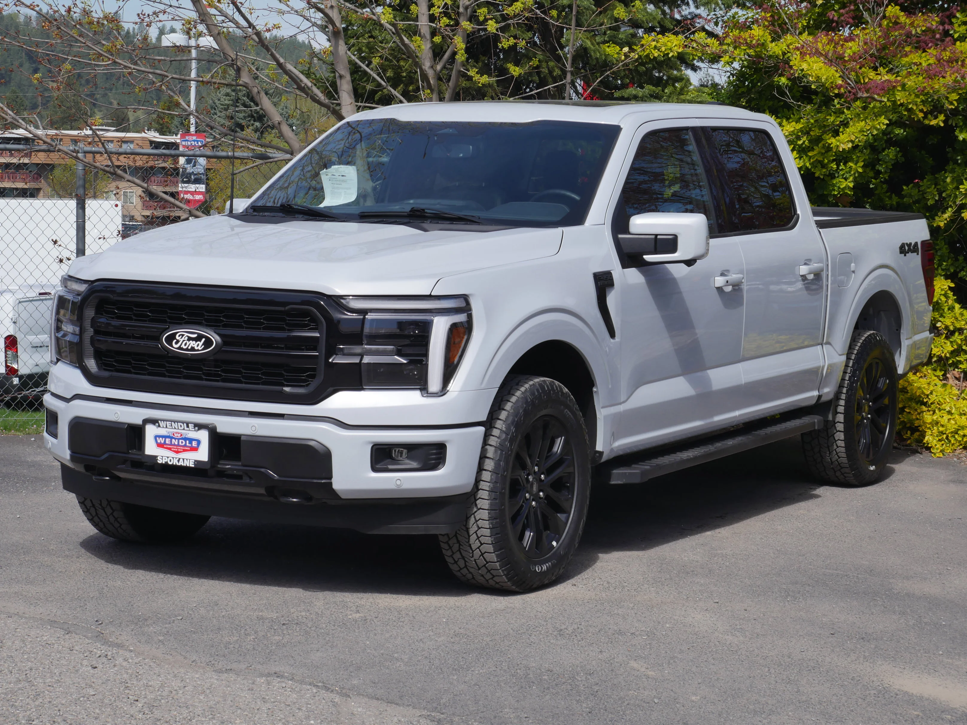 Certified Used 2025 Space White Metallic Ford LARIAT image 2