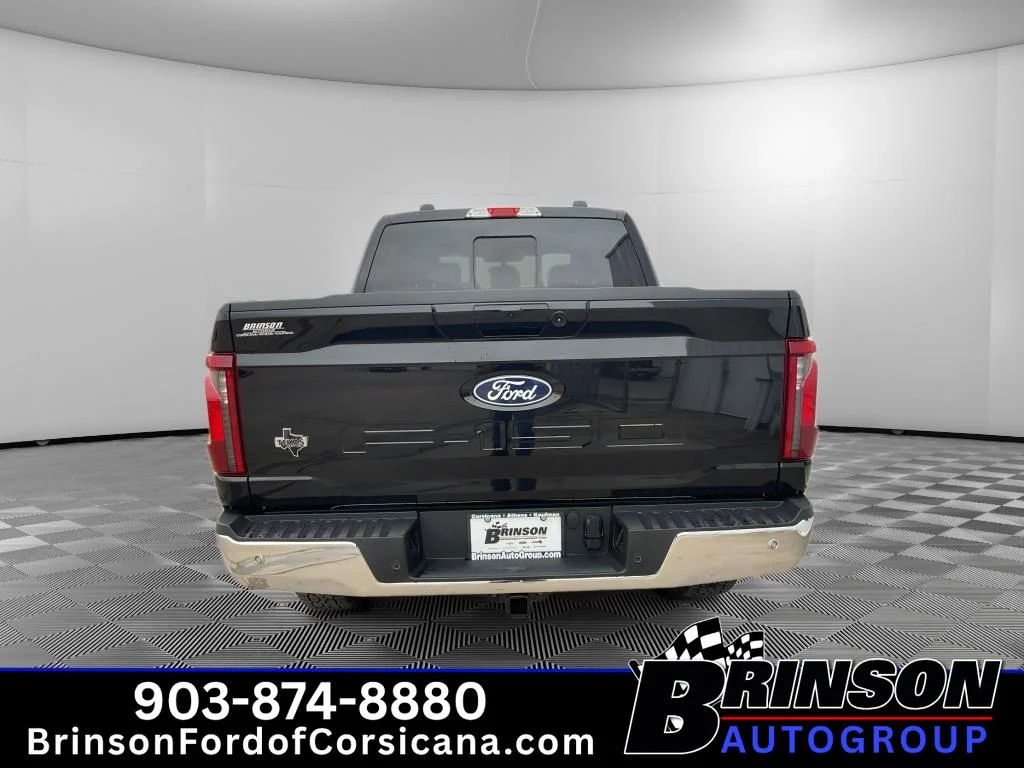 New 2026 Agate Black Metallic Ford XLT image 4