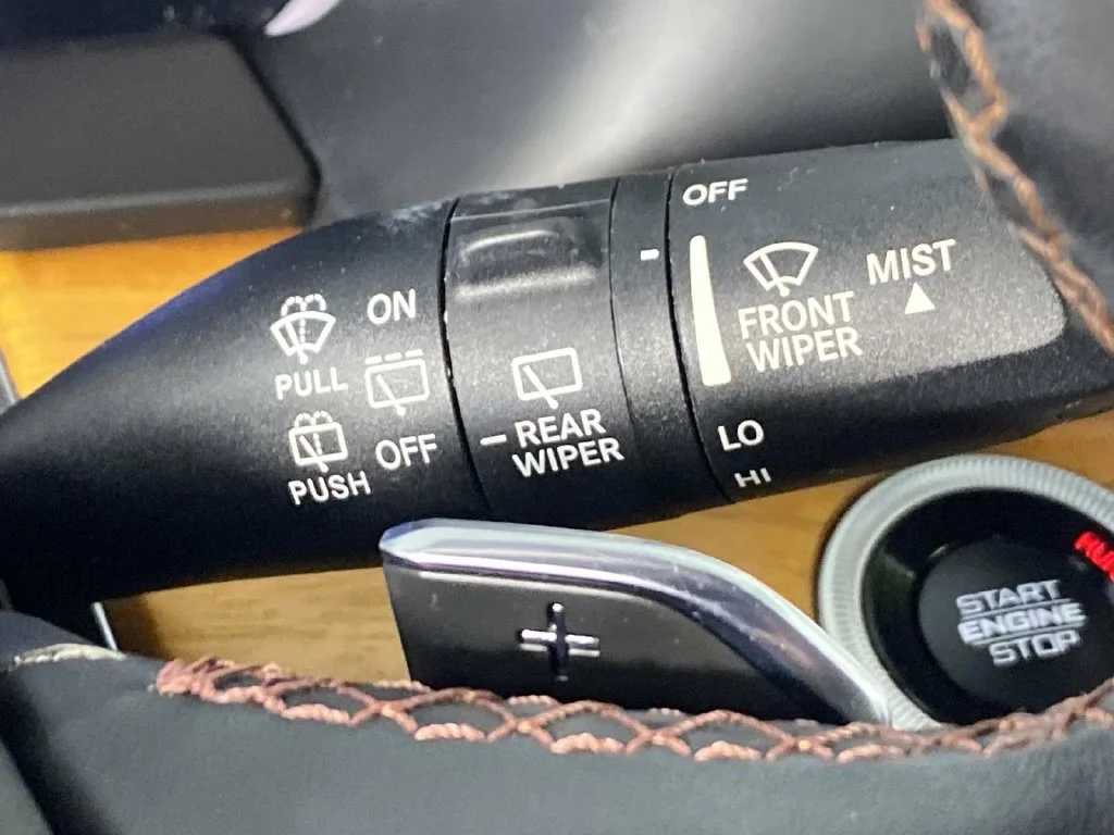 Used 2021 Diamond Black Jeep Summit image 18