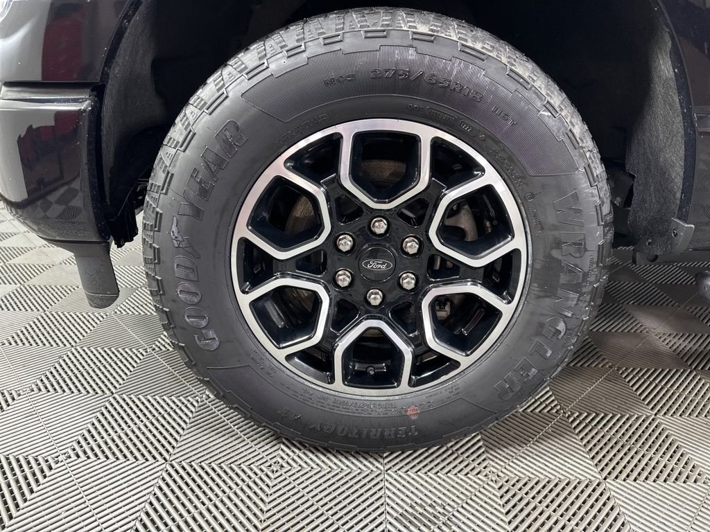 Used 2022 Black Ford XLT image 22