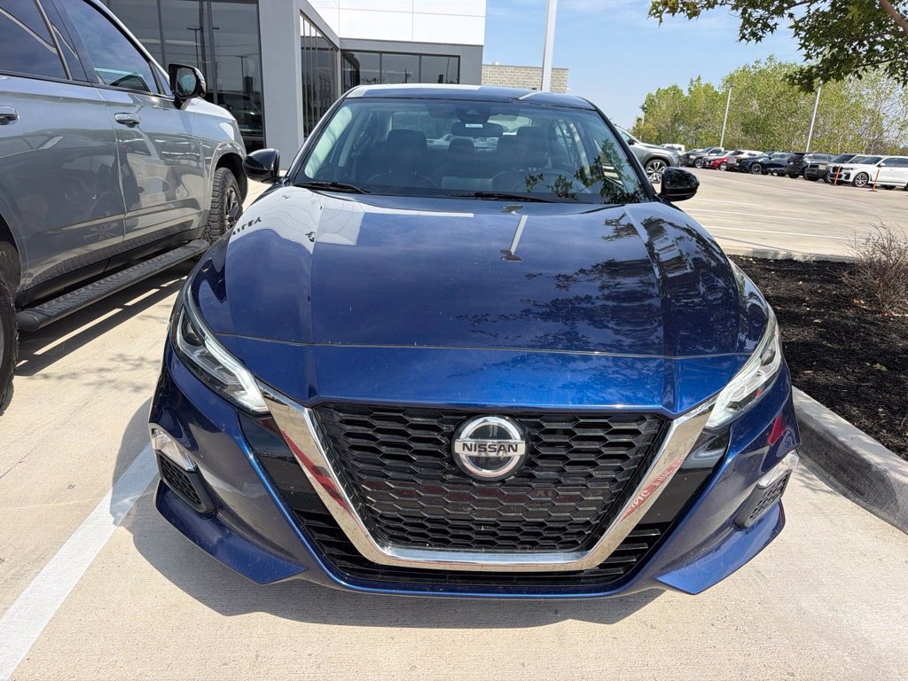 Used 2021 Blue Nissan 2.0 SR image 7