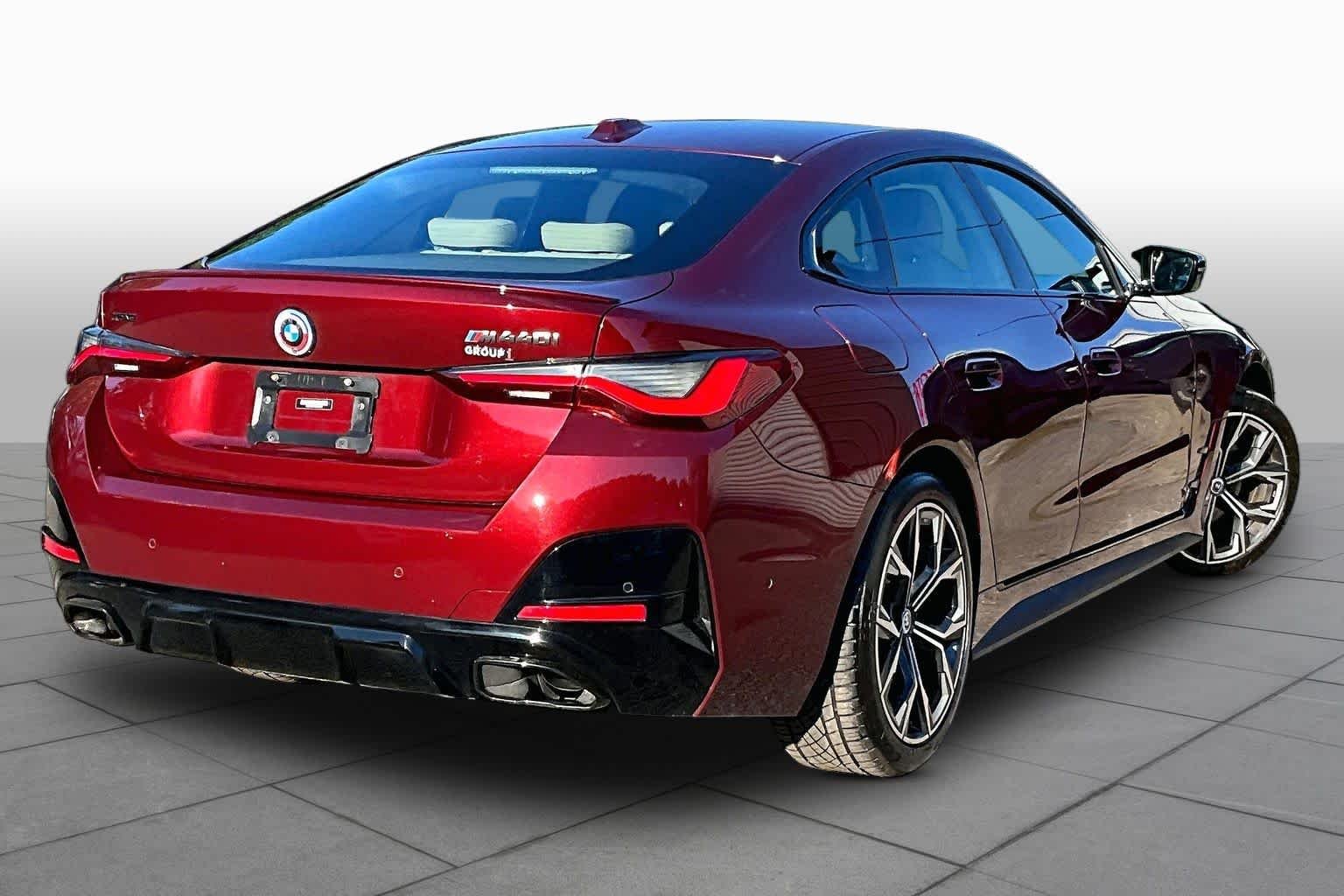 Used 2022 Aventurin Red Metallic BMW M440i xDrive image 13