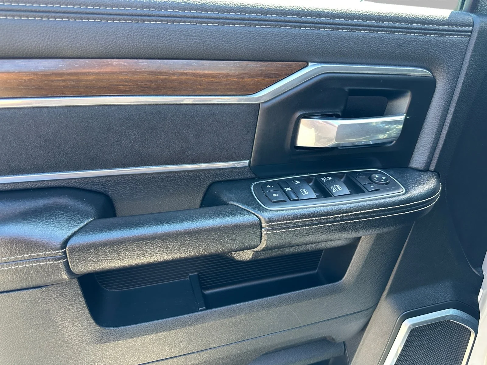 2022 RAM Ram 2500 Pickup Laramie - Photo 17