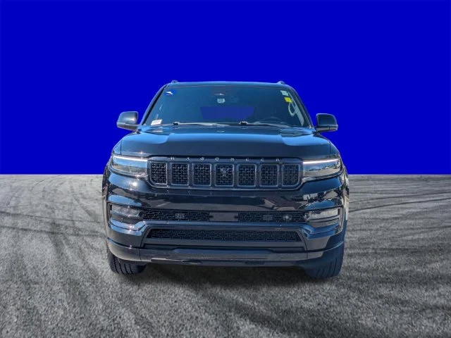 Certified Used 2025 Diamond Black Jeep Series III image 9