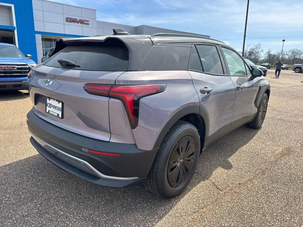 2025 Chevrolet Blazer EV LT - Photo 13