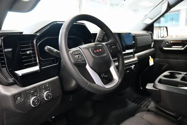 2026 GMC Sierra 1500 SLE - Photo 21