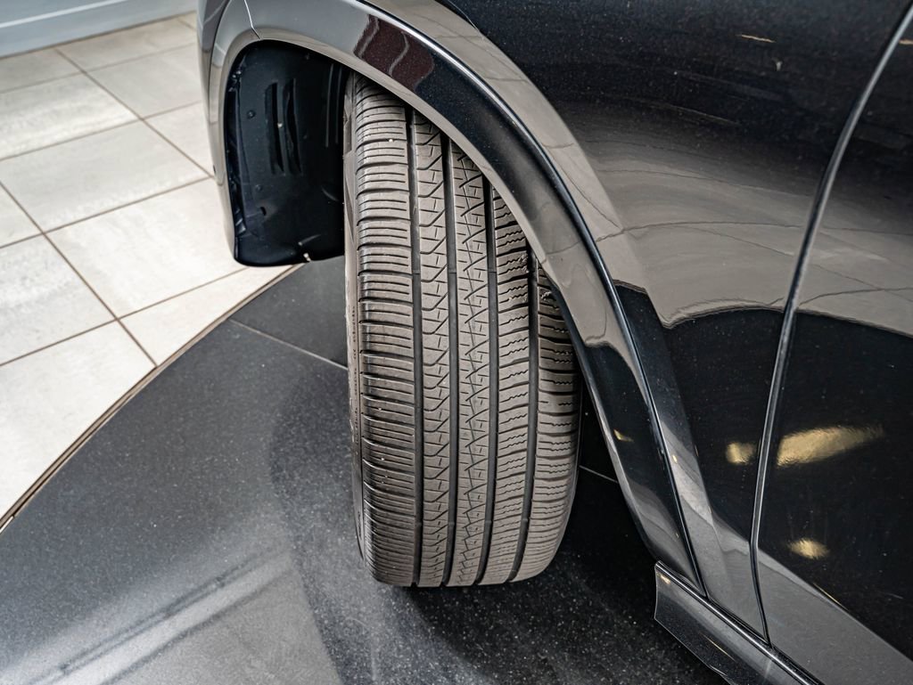 Used 2025 Obsidian Black Metallic Mercedes-Benz GLE 350 image 42