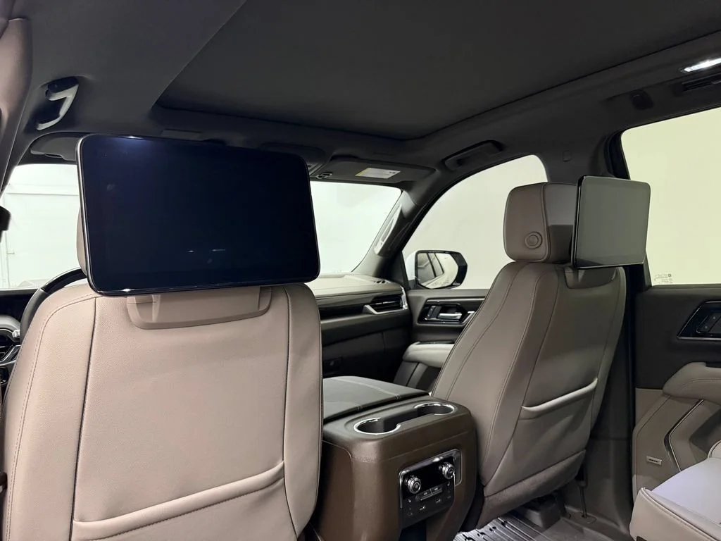 Used 2026 Summit White GMC Elevation image 21