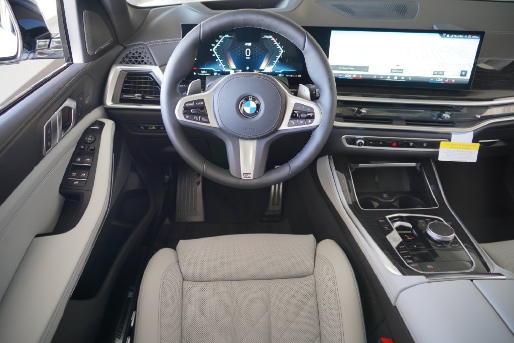 New 2026 Mineral White Metallic BMW xDrive40i image 22