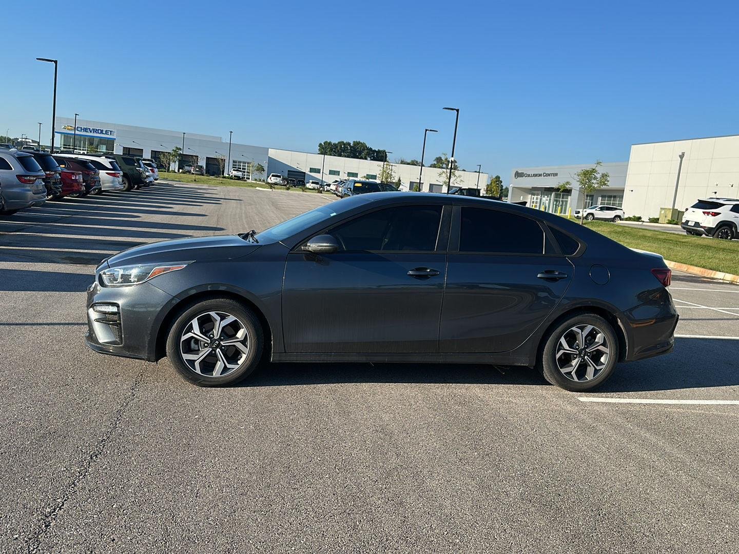 Used 2020 Kia FORTE LXS with VIN 3KPF24AD7LE196544 for sale in Saint Joseph, MO