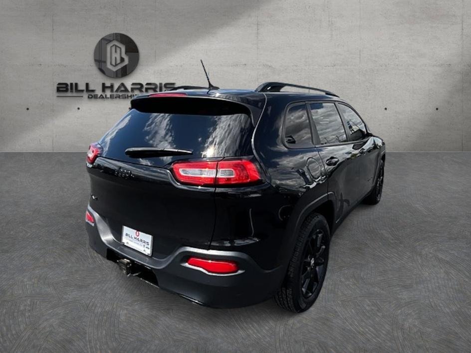 Used 2014 Black Jeep Latitude image 5